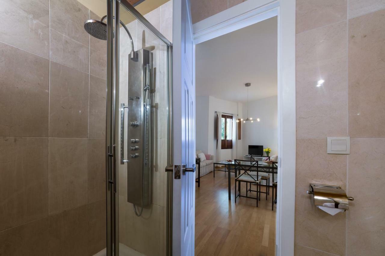 Descubrehome Postigo Inner Patio Sevilla Eksteriør billede